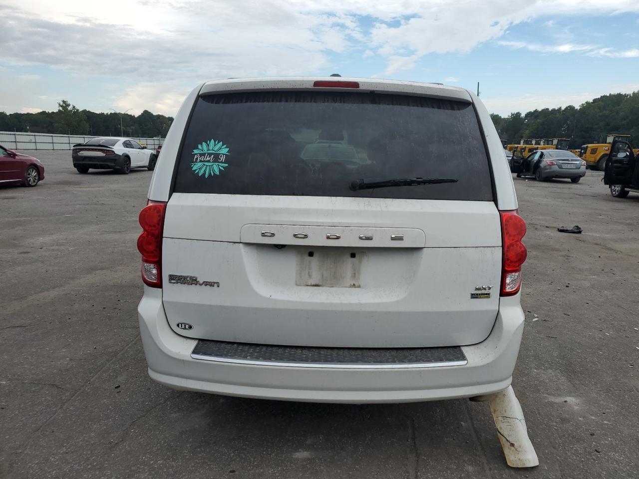 Dodge Caravan Sxt Image 13