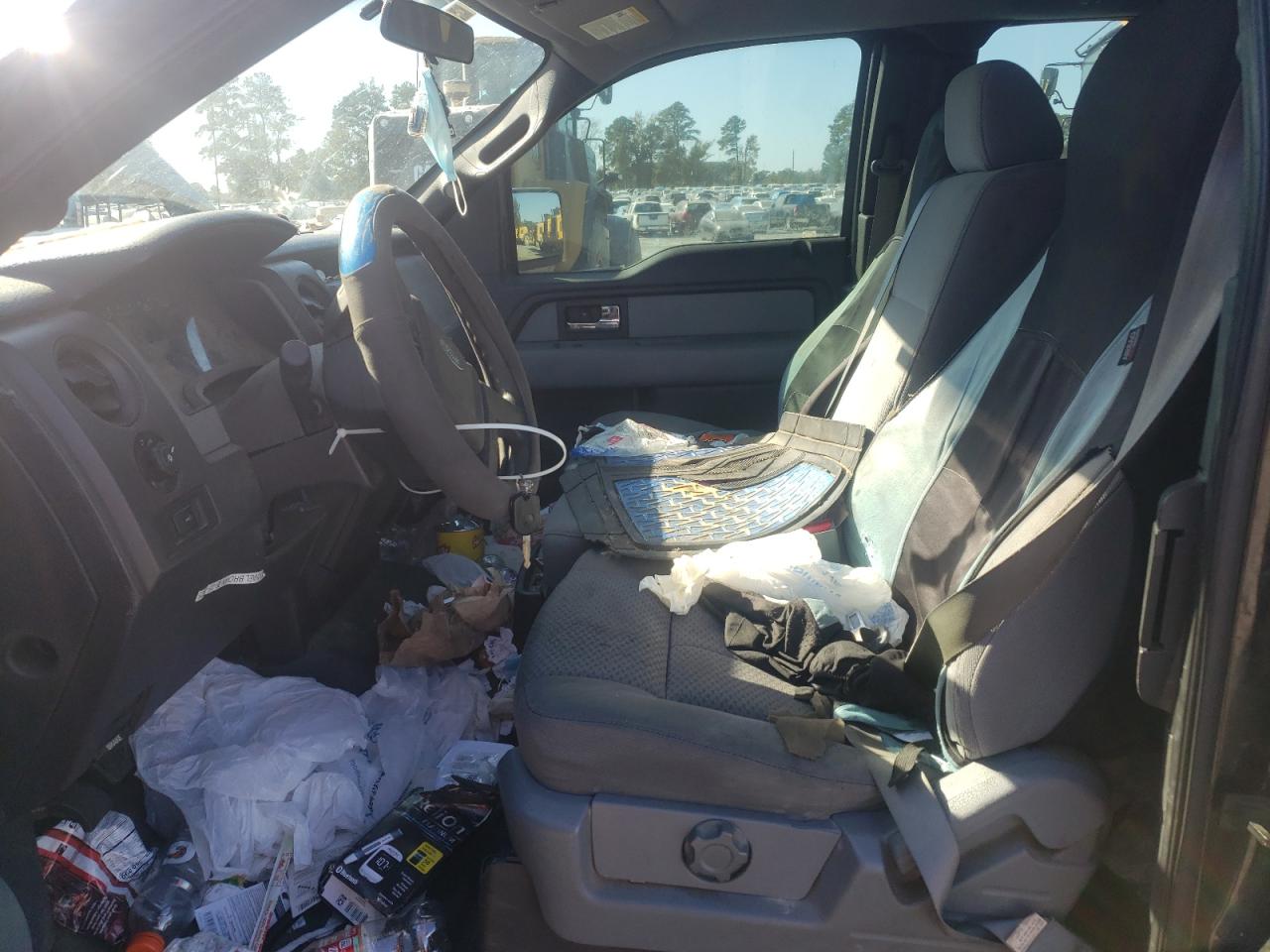 Ford F-150 Super Cab Image 7