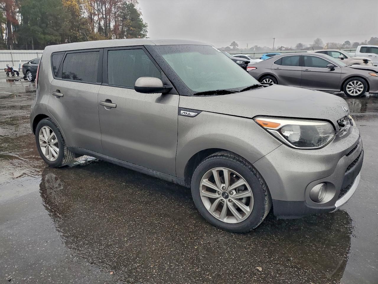 Kia Soul + Image 5