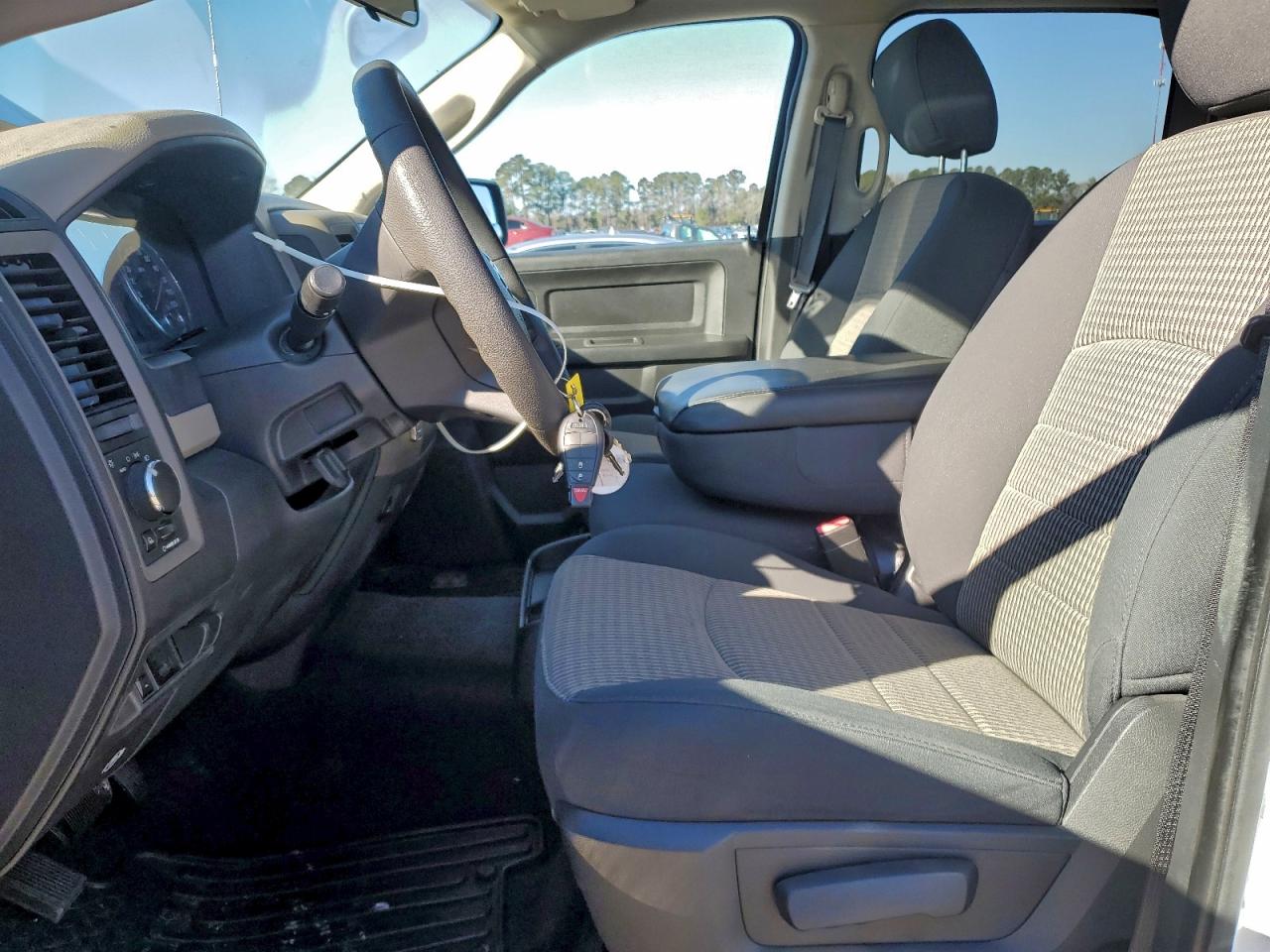 Dodge Ram 1500 St Image 6