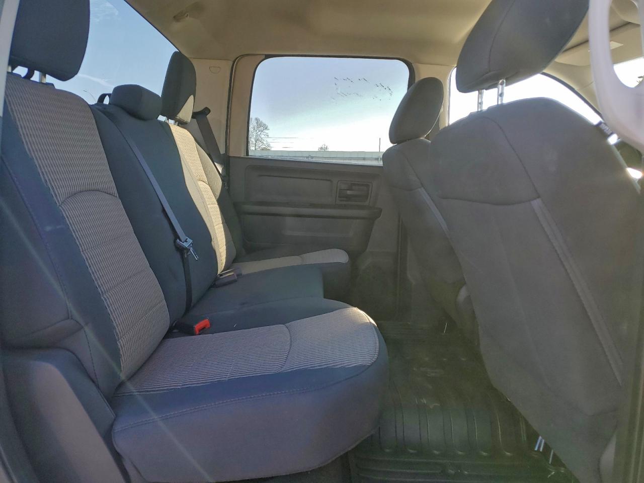 Dodge Ram 1500 St Image 12