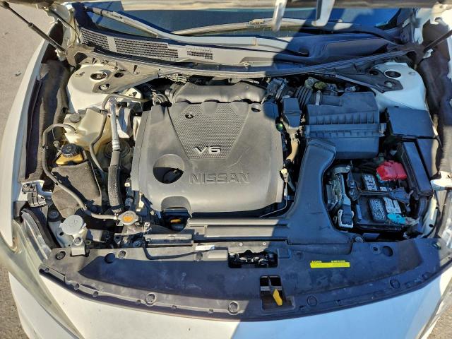 Nissan Maxima 3.5s Image 11