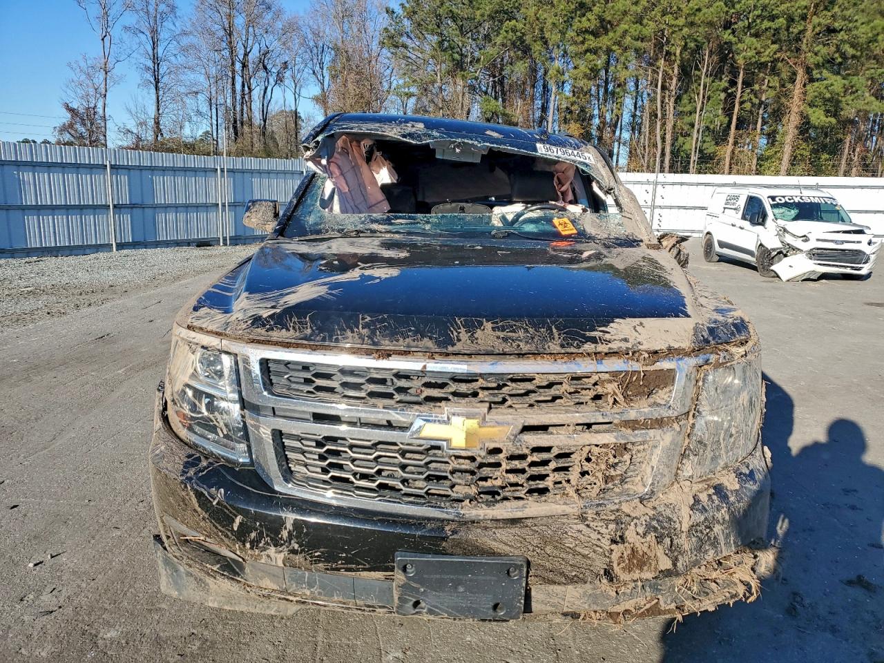 Chevrolet Suburban C1500 Lt Image 9