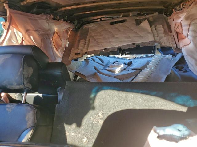 Chevrolet Suburban C1500 Lt Image 12