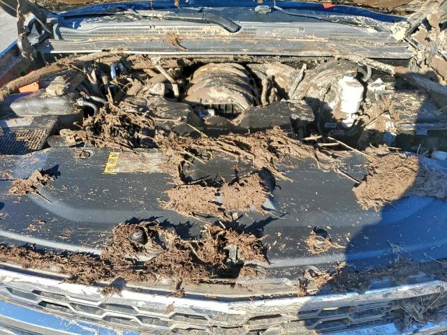 Chevrolet Suburban C1500 Lt Image 3