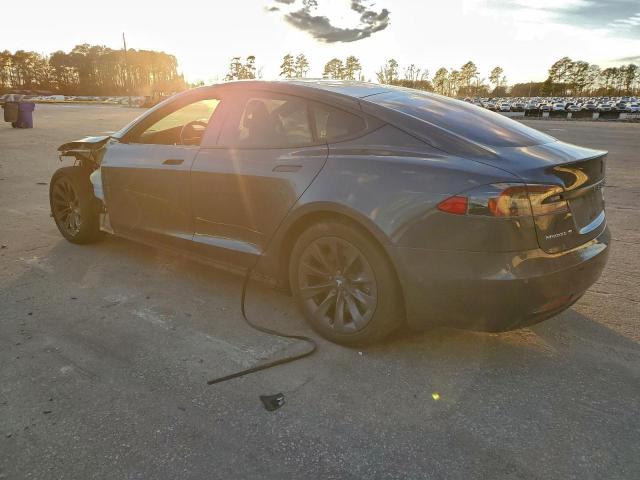 Tesla Model S Image 2
