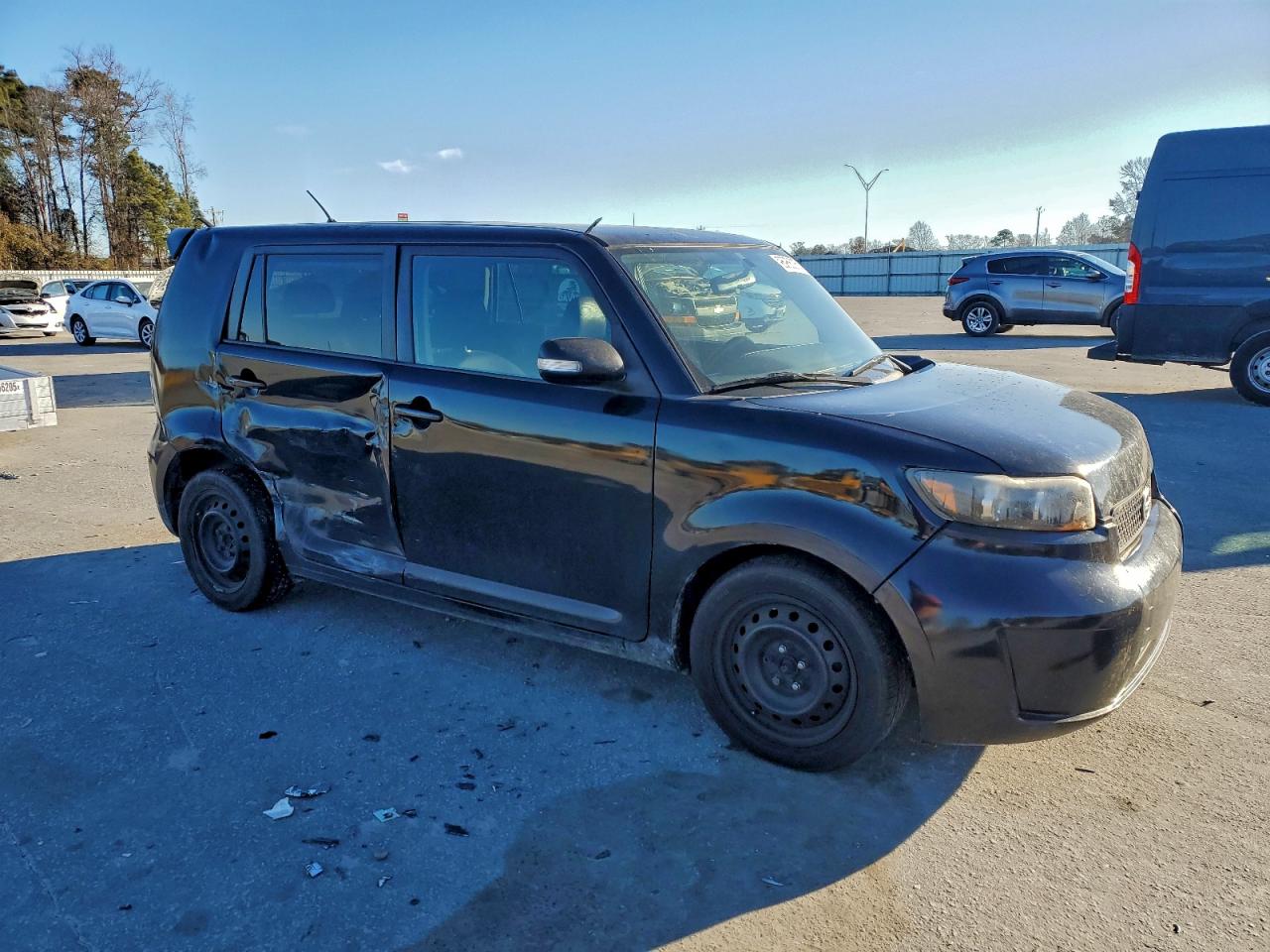 Toyota Scion Xb Image 3