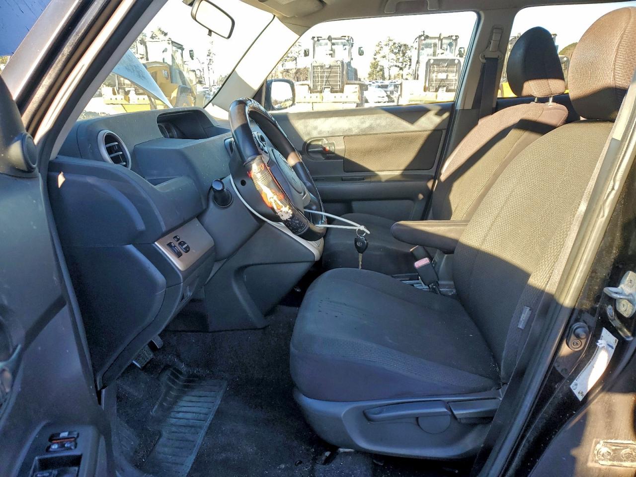 Toyota Scion Xb Image 13