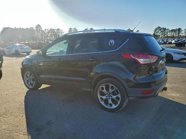 Ford Escape Titanium Image 2