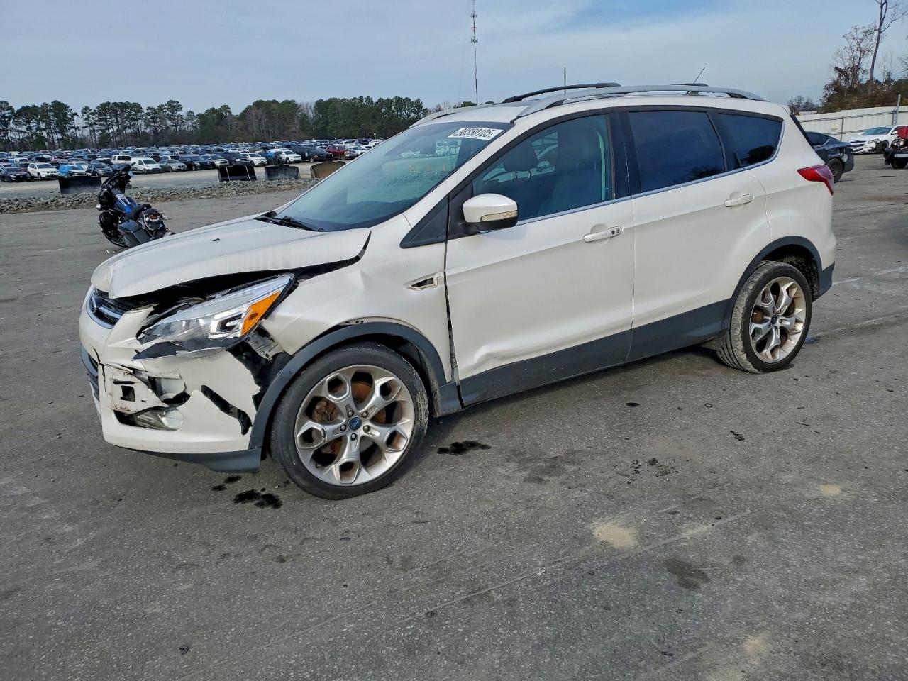Ford Escape Titanium Image 1