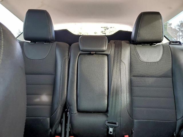 Ford Escape Titanium Image 13