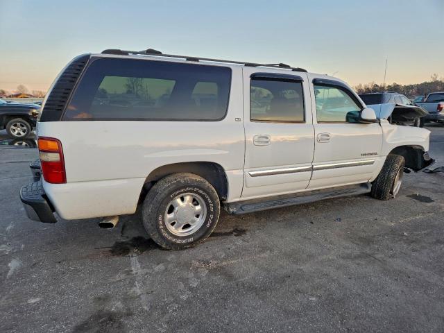 GMC Yukon K1500 Image 2
