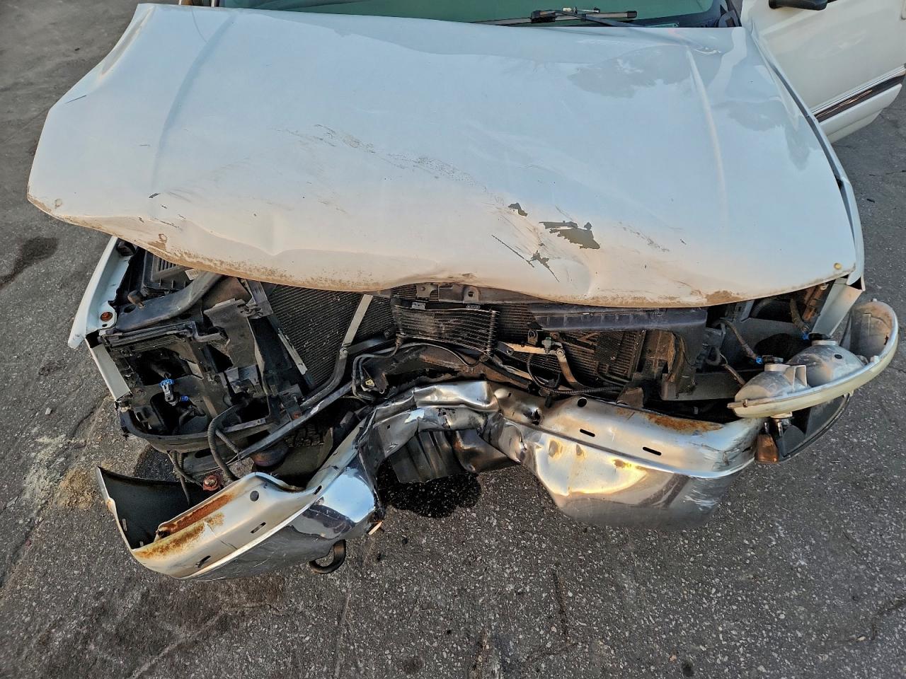 GMC Yukon K1500 Image 12