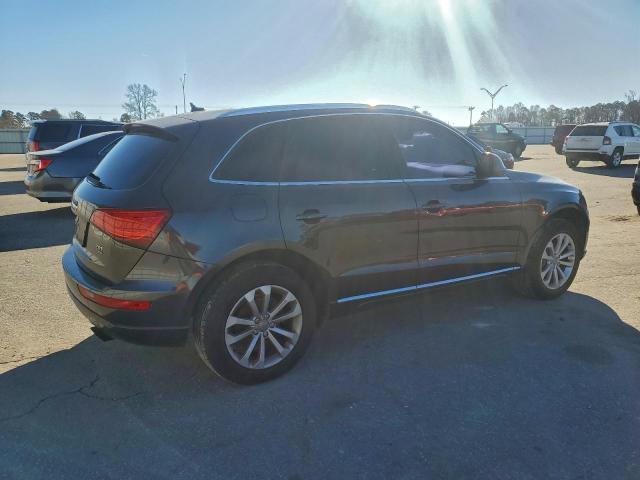 Audi Q5 Premium Plus Image 10