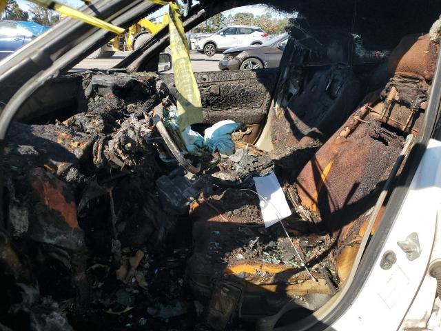 Toyota Camry Ce Image 3