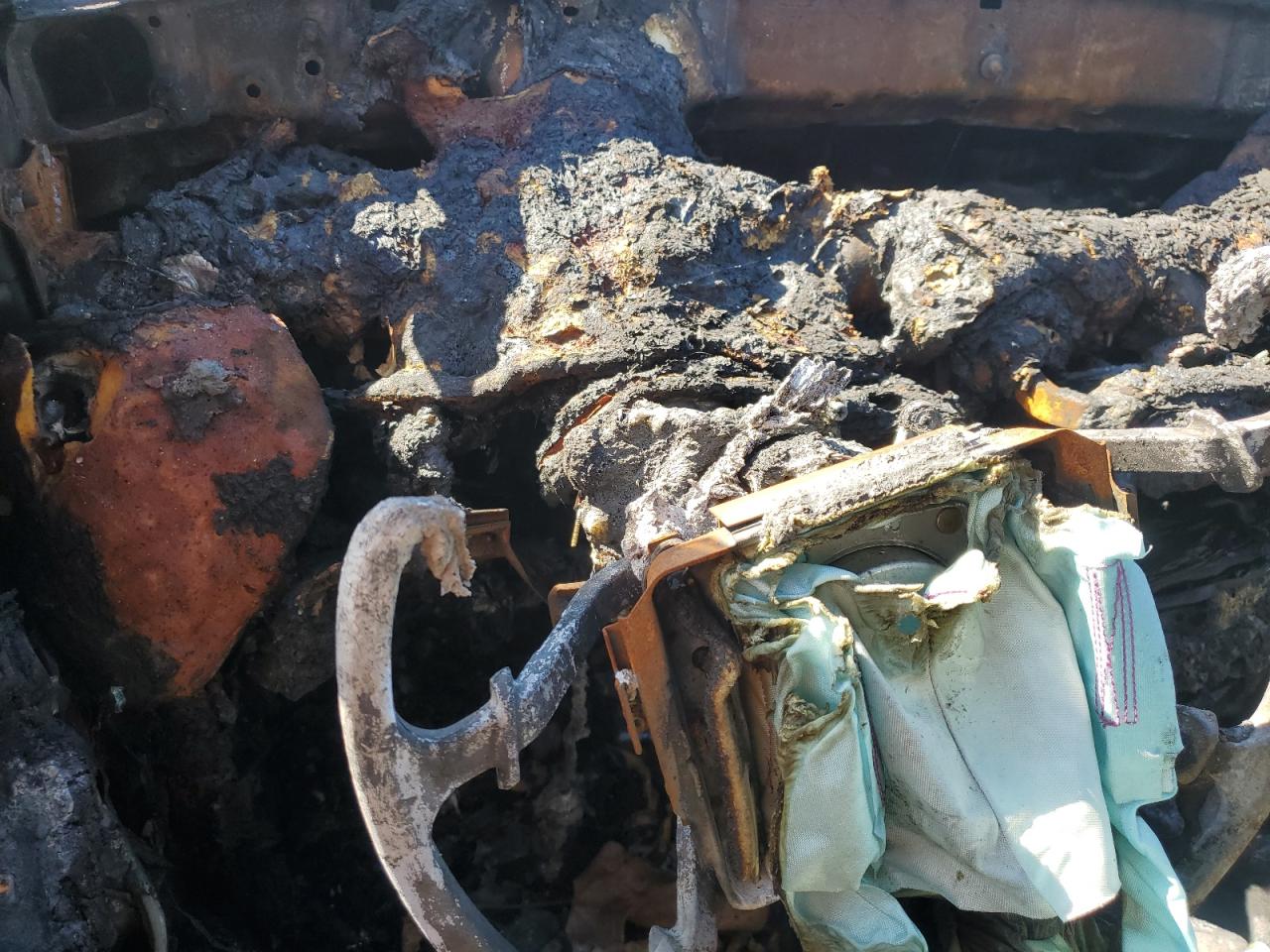 Toyota Camry Ce Image 4