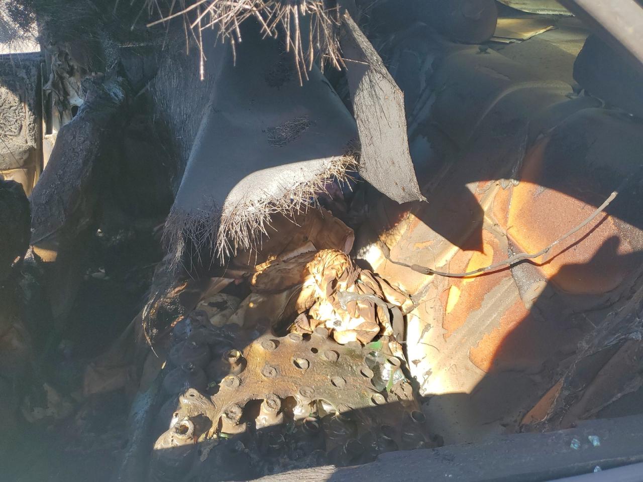 Toyota Camry Ce Image 8