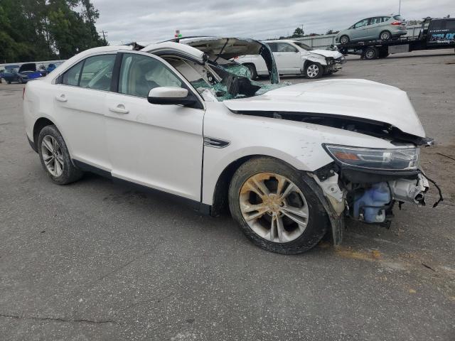 Ford Taurus Sel Image 10