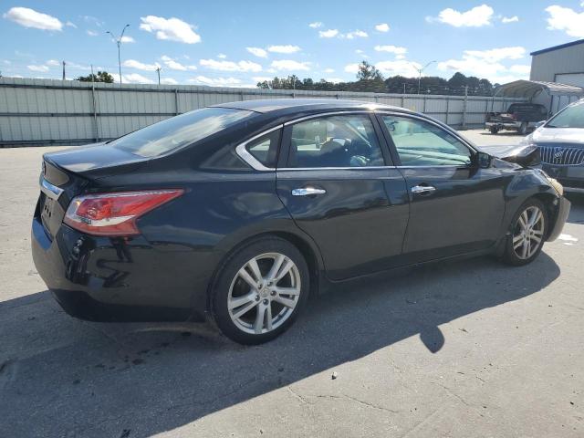 Nissan Altima 3.5s Image 2