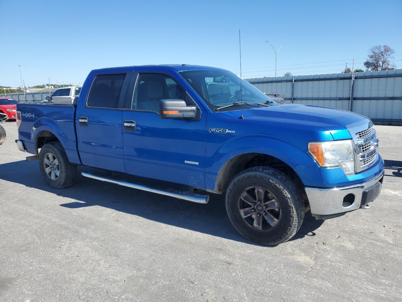 Ford F-150 Supercrew Image 4