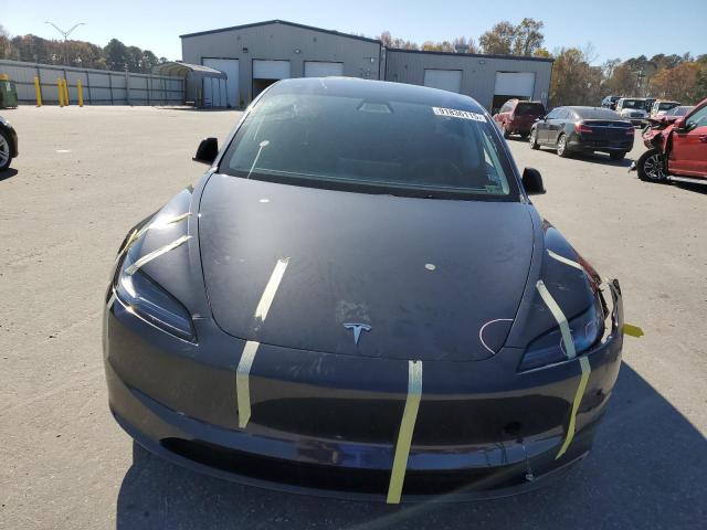 Tesla Model 3 Image 10