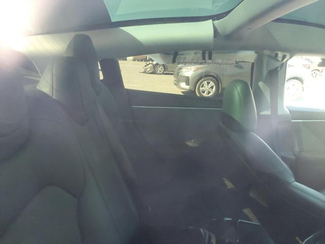 Tesla Model 3 Image 6