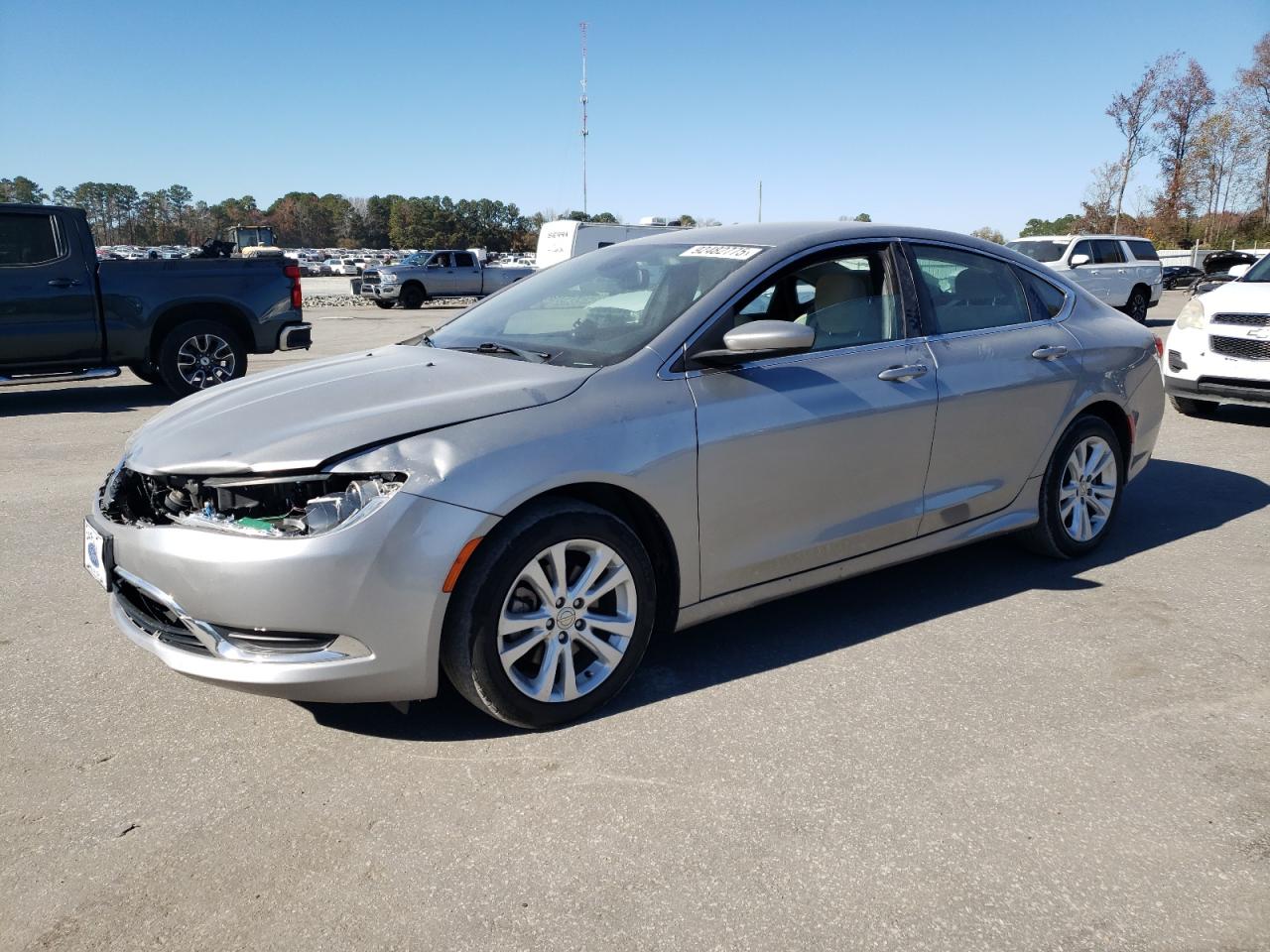 Chrysler 200 Limited Image 1