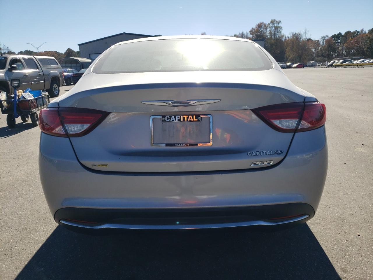 Chrysler 200 Limited Image 3