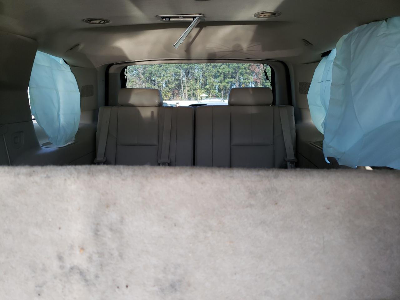 Chevrolet Tahoe C1500 Lt Image 8