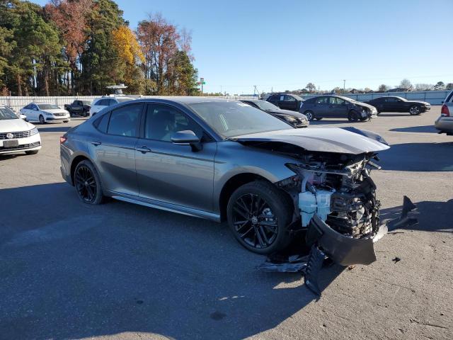 Toyota Camry Xse Image 7