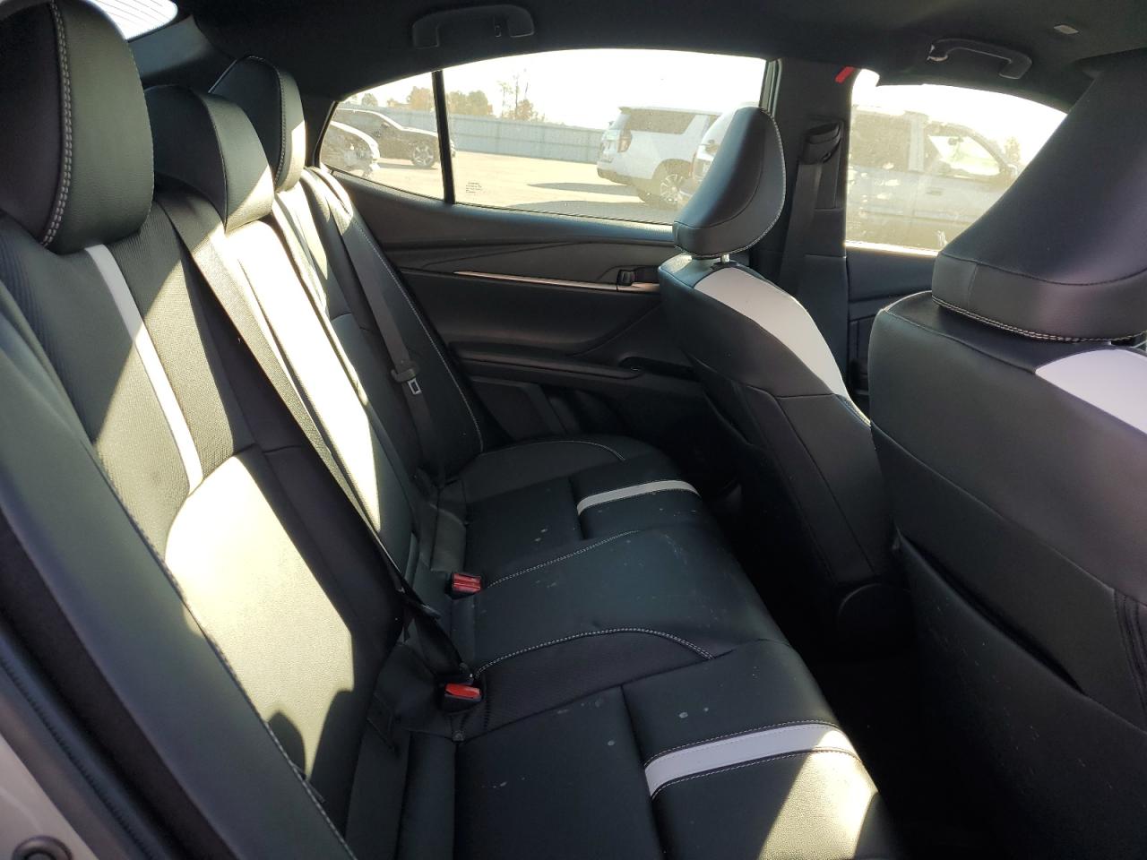 Toyota Camry Xse Image 12