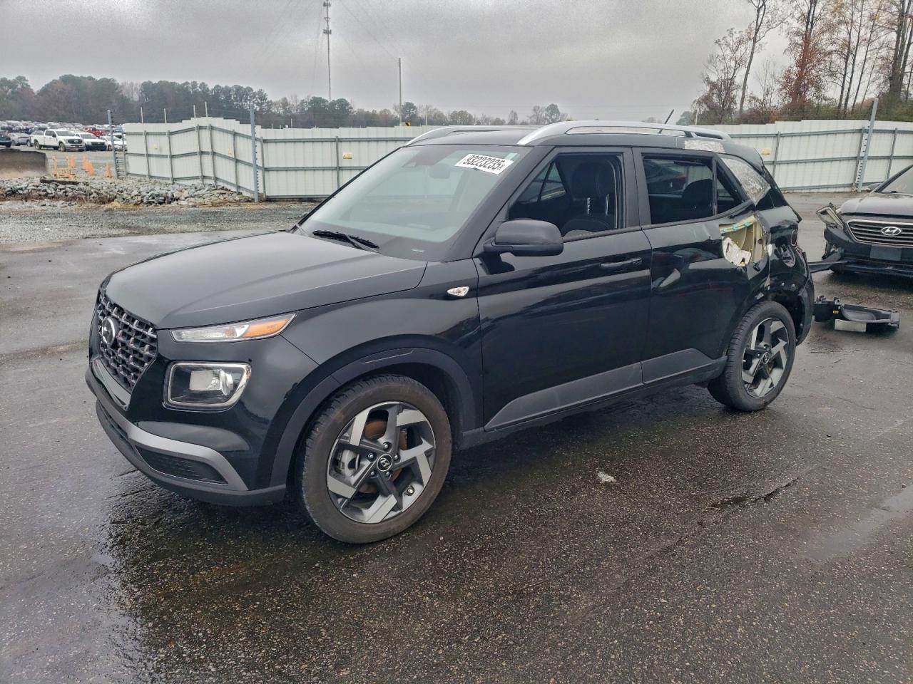 Hyundai VENUE Sel Image 1