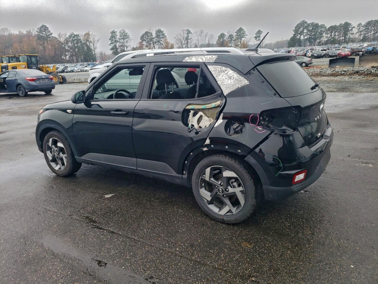 Hyundai VENUE Sel Image 2