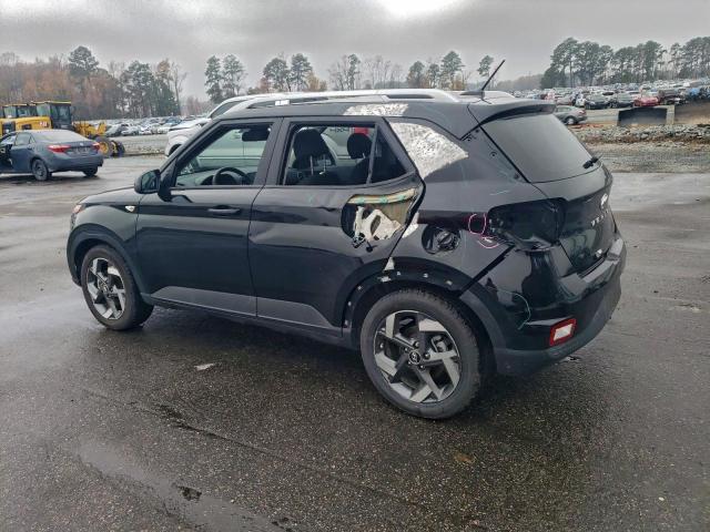 Hyundai VENUE Sel Image 2