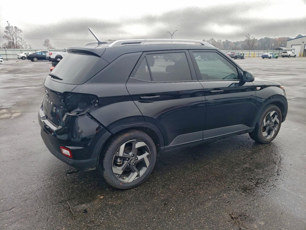 Hyundai VENUE Sel Image 4