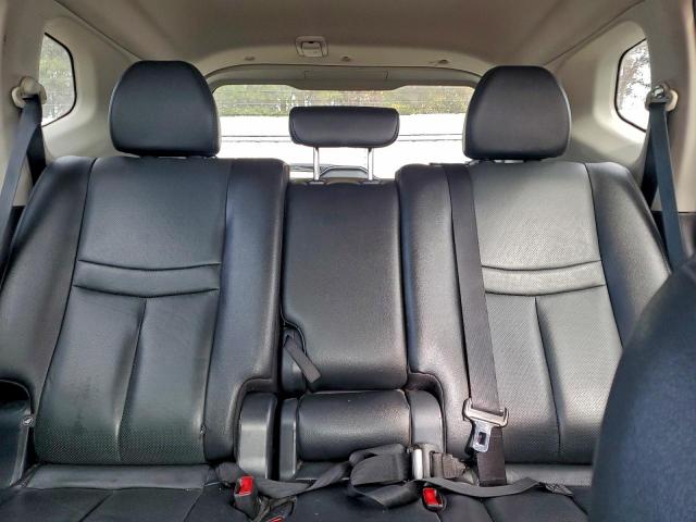 Nissan Rogue S Image 3