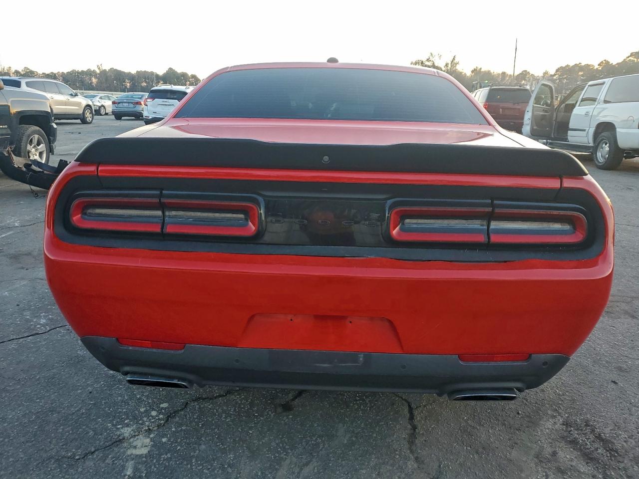 Dodge Challenger R/t Image 4