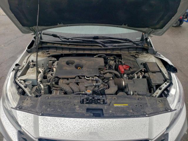 Nissan Altima S Image 11