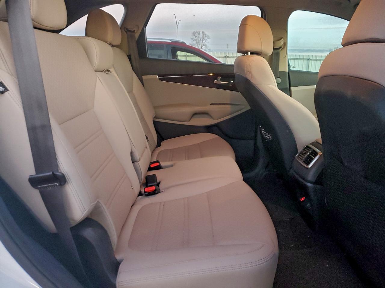 Kia Sorento Lx Image 11