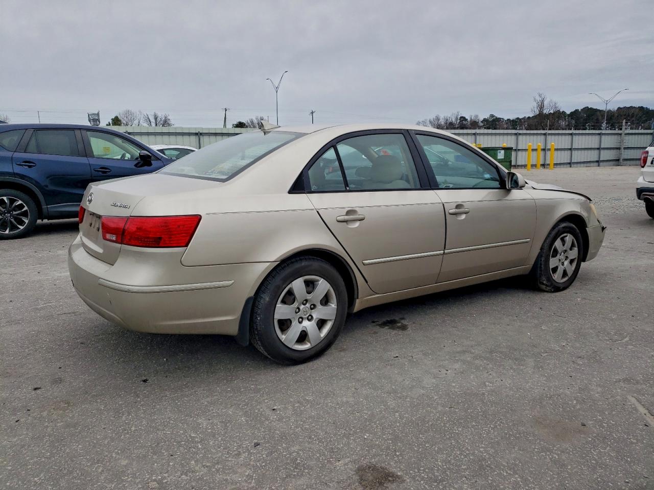 Hyundai SONATA Gls Image 12