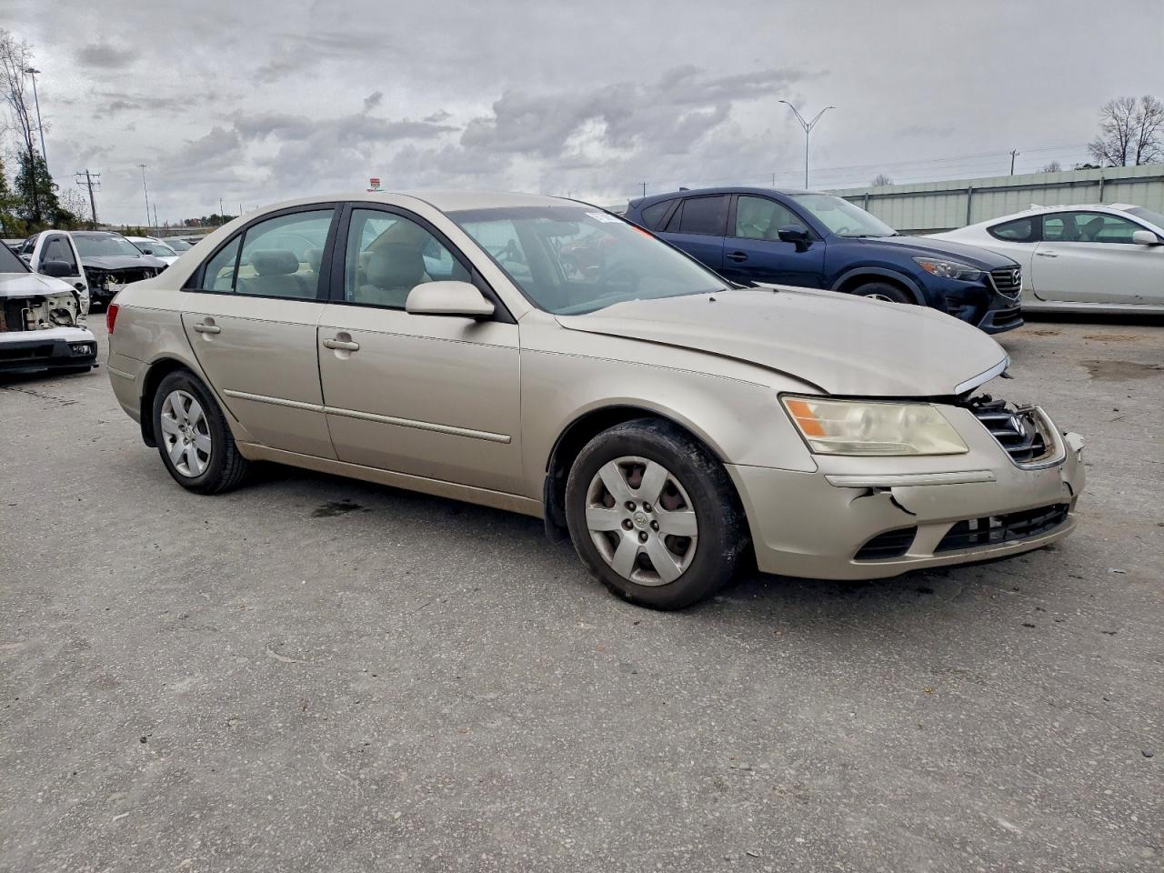 Hyundai SONATA Gls Image 9