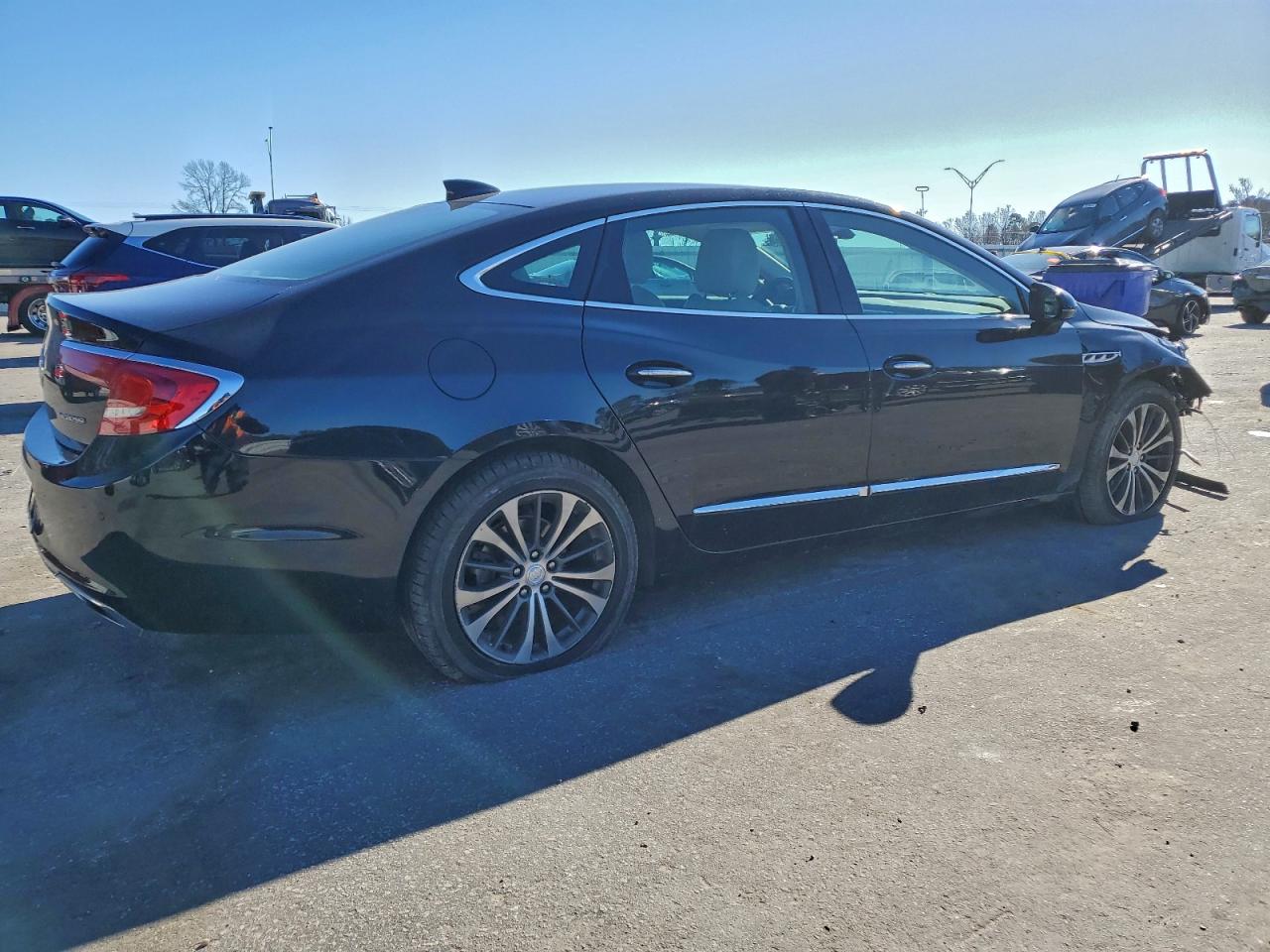 Buick LaCrosse Essence Image 2