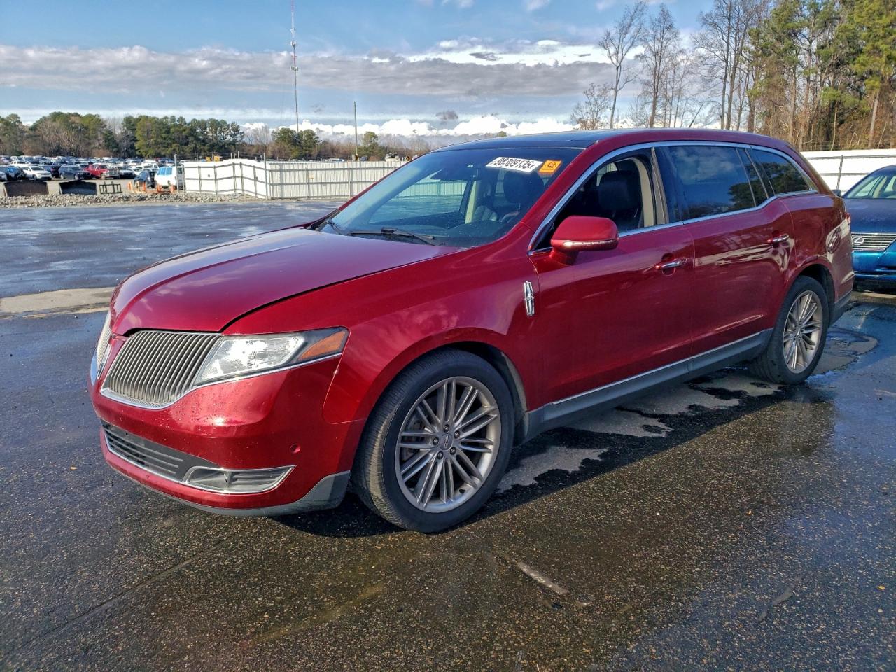 Lincoln MKT Image 1