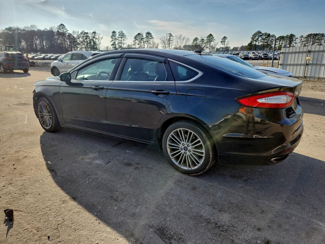 Ford Fusion Se Image 12
