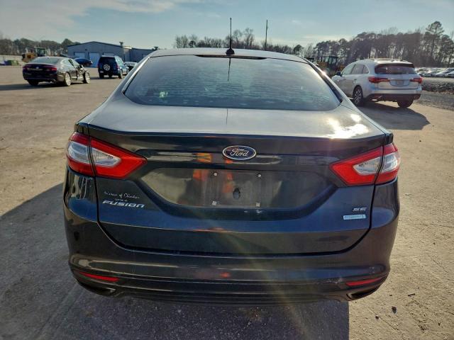 Ford Fusion Se Image 4