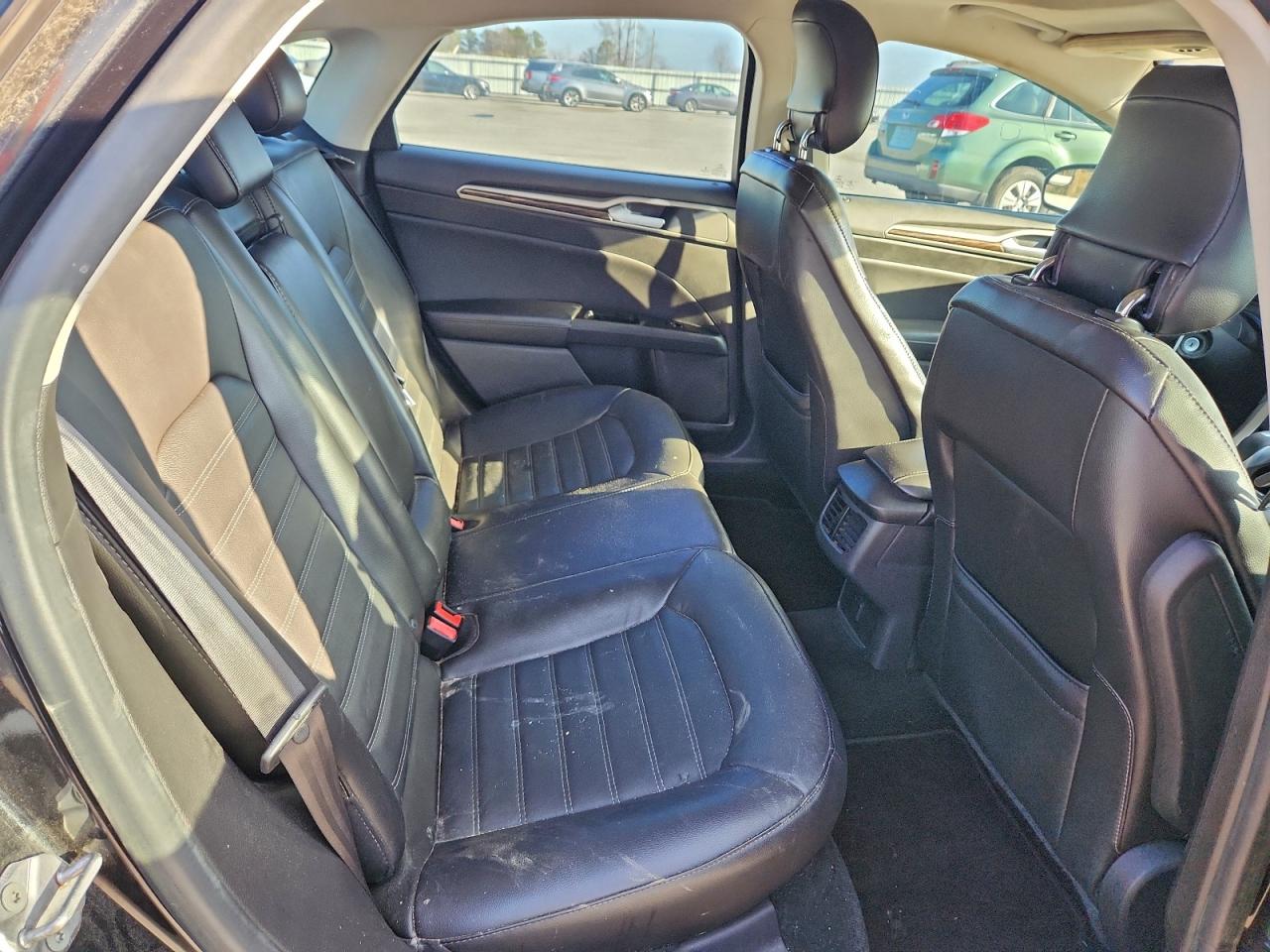 Ford Fusion Se Image 7