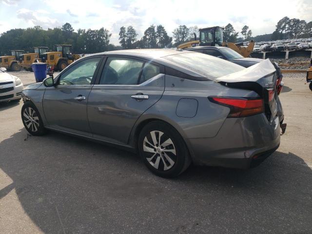 Nissan Altima S Image 11