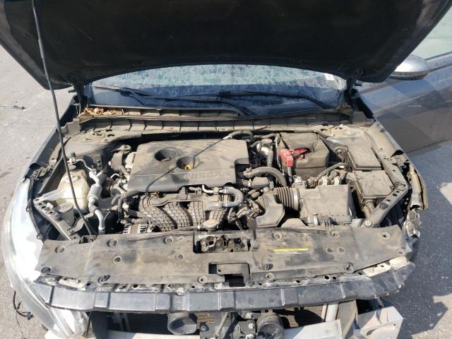 Nissan Altima S Image 9