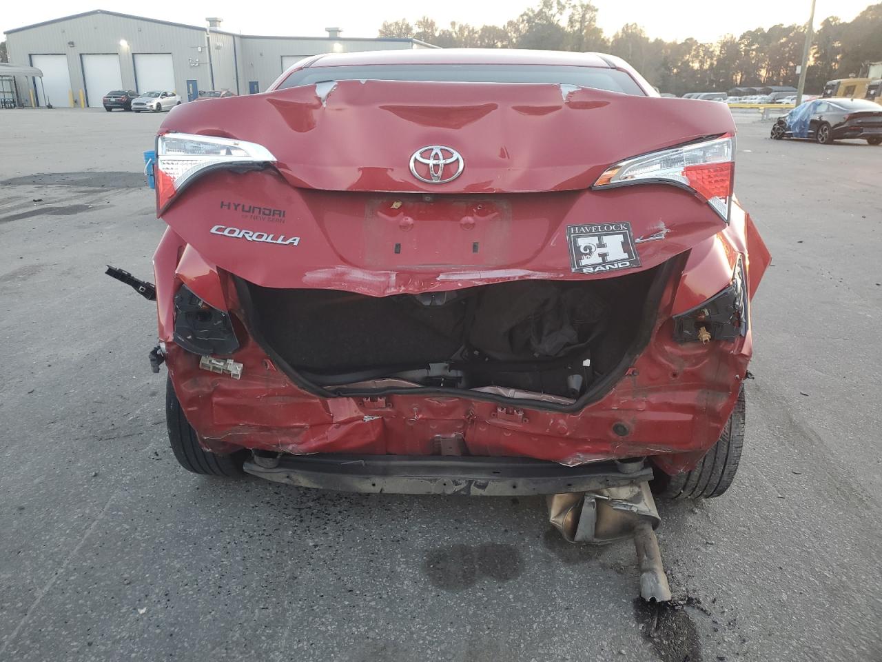 Toyota Corolla L Image 8