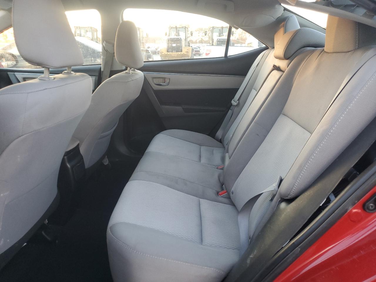 Toyota Corolla L Image 12